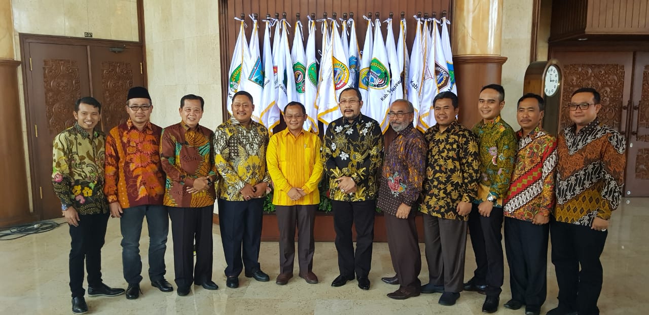 Nahkoda Baru, Golkar Jatim Yakin Menang 60 Pilkada