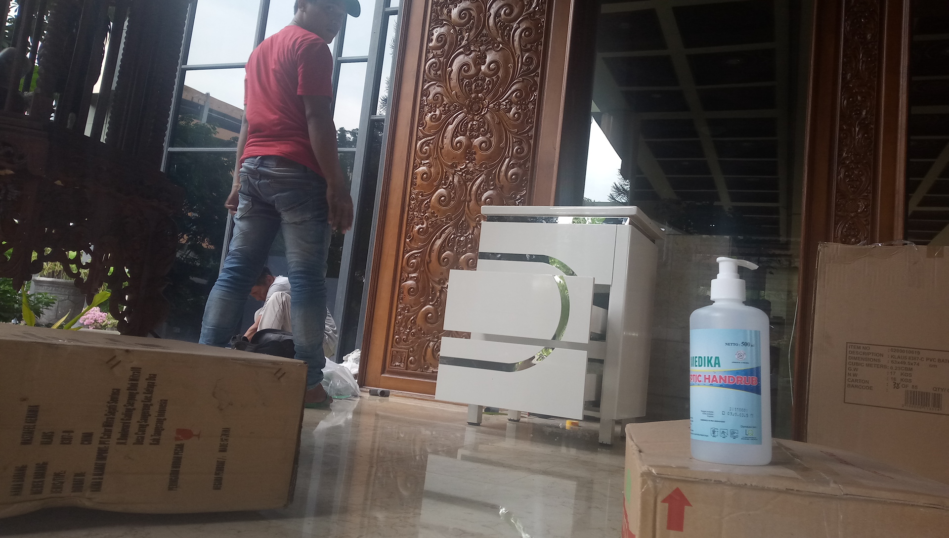 Antisipasi Corona, DPRD Jatim Pasang Westafel dan Antiseptik di Seluruh Ruangan