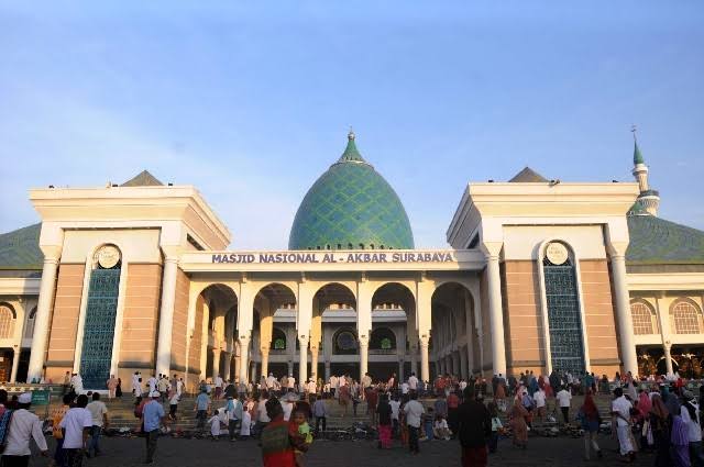Masyarakat Jawa Timur Tetap Diperbolehkan Shalat Jumat di Masjid