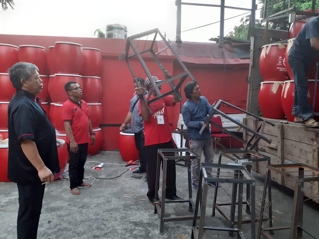 1 Juta Masker dan 1000 Gentong Buatan PDI Perjuangan Jatim Didistribusikan Bertahap