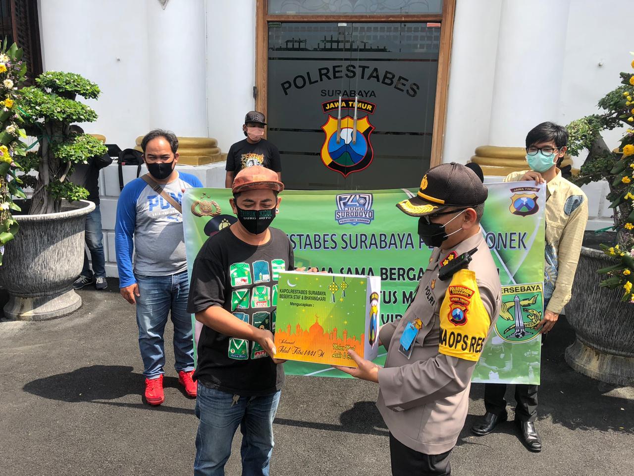 Polrestabes Surabaya Rangkul Bonek Lawan Covid-19