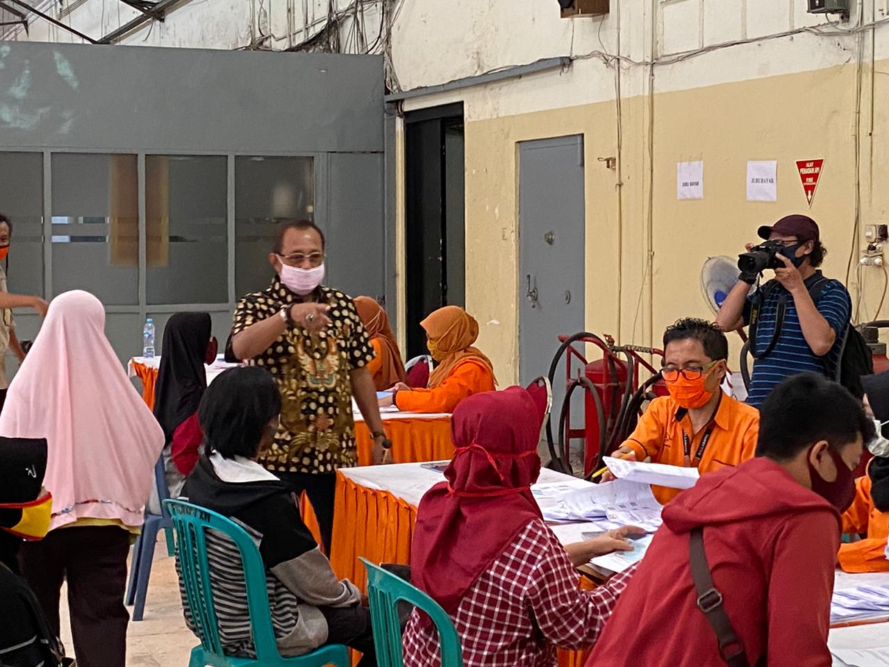 Cak Ji Tertibkan Penyaluran BST di Kantor Pos Kebonrojo