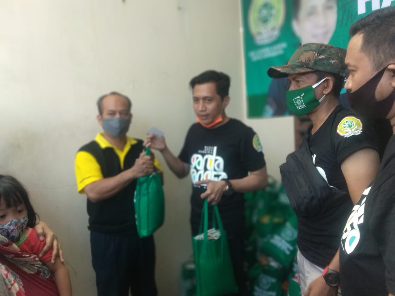 Harlah PKB Ke-22, Garda Bangsa Bagikan 22 Ribu Paket Sembako