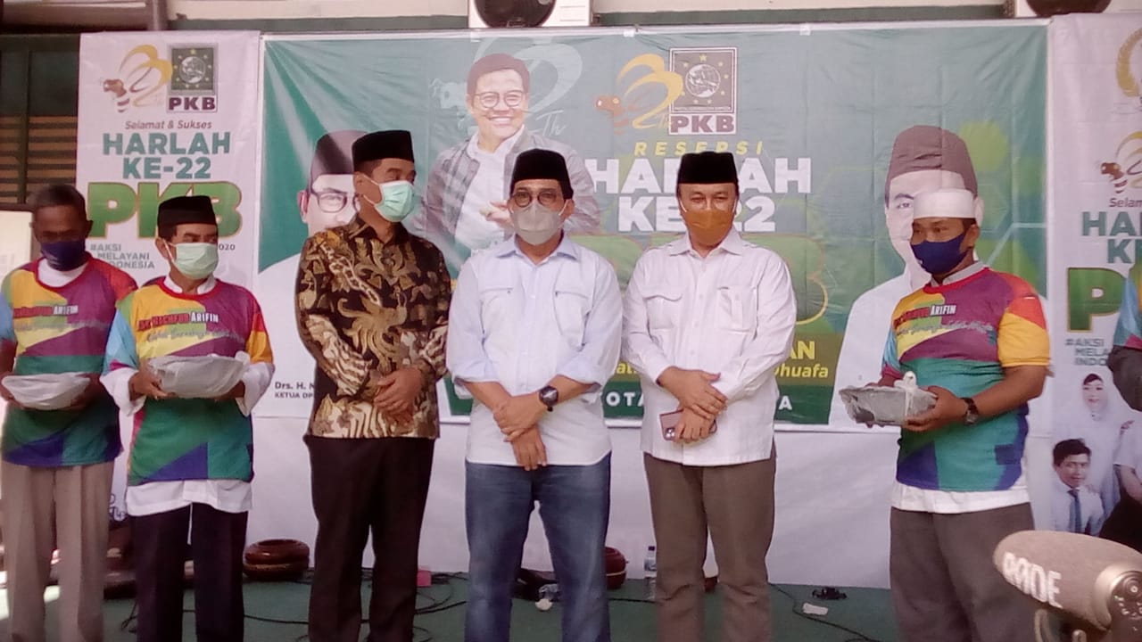 Idul Adha, PKB Surabaya Bagikan Daging Hewan Kurban