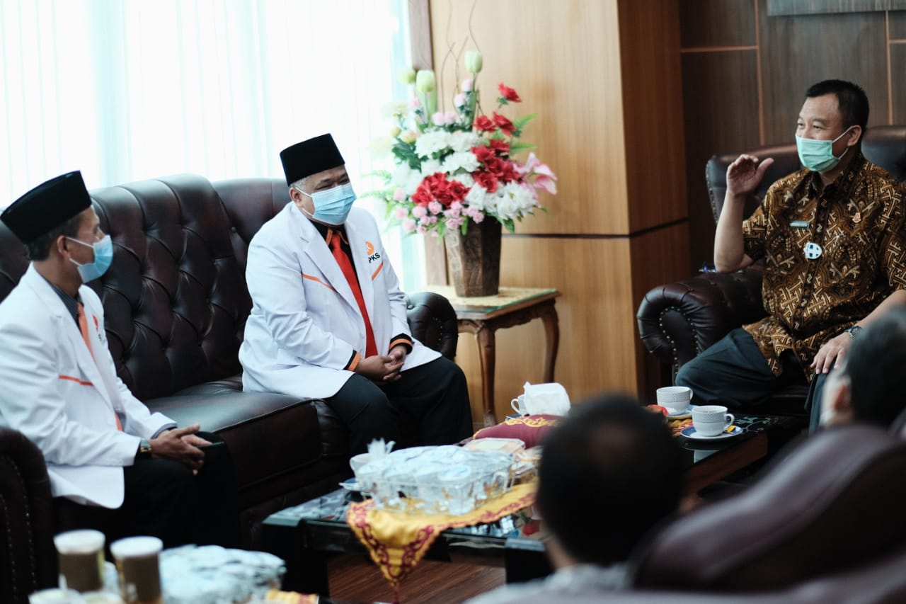 Kunjungi Kejati Jatim, PKS Siap Sinergi Pembinaan Kebangsaan dan Hukum