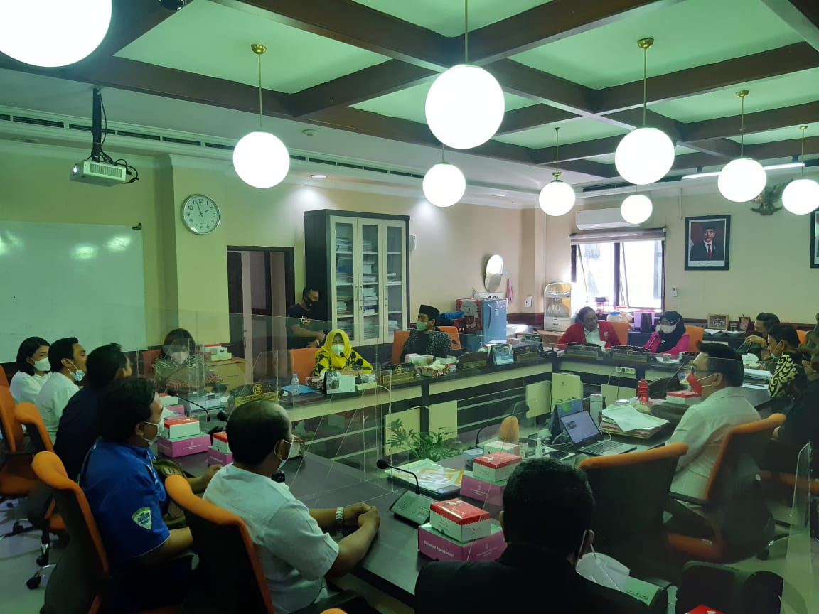 Terganggu Suara Bising Dari Bar, Warga Hearing Dengan Dewan Surabaya