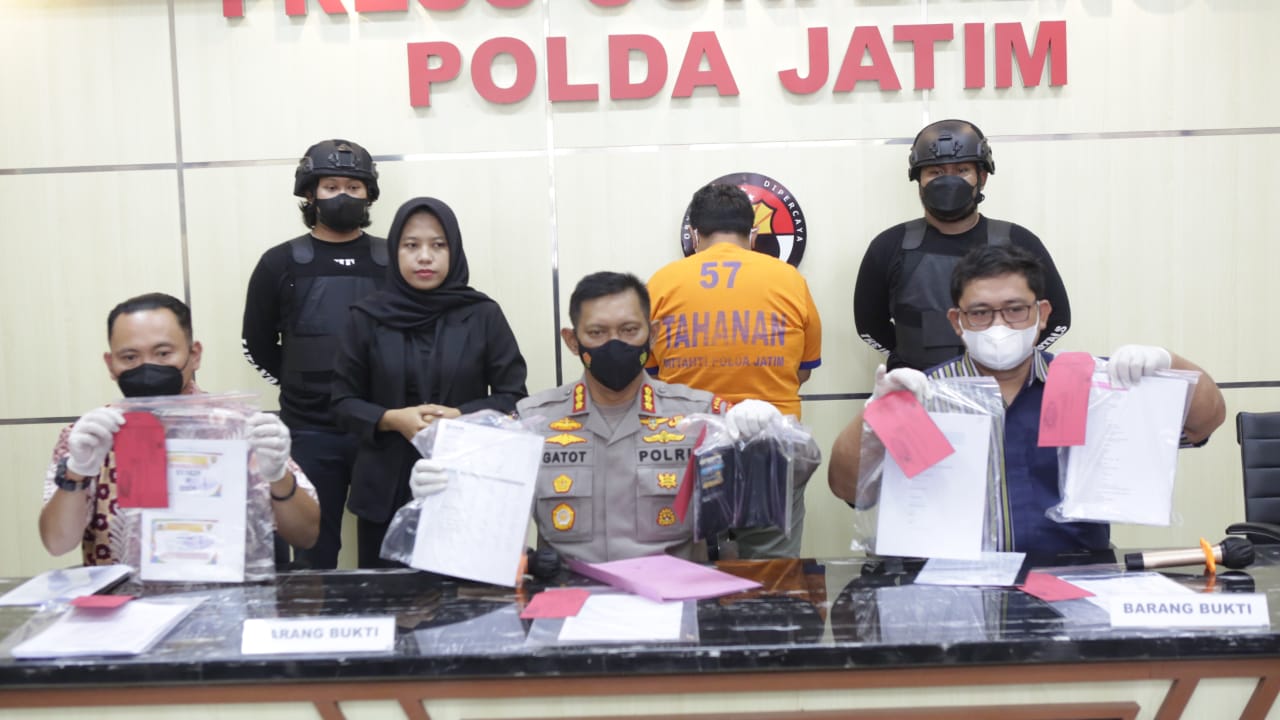Ngaku Stafsus Wantannas Untuk Nipu, Warga Surabaya Ditangkap