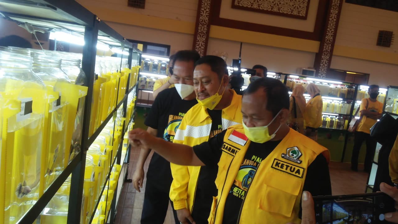 Bangkitkan Ekonomi Lokal, Golkar Jatim Gelar Lomba Ikan Cupang