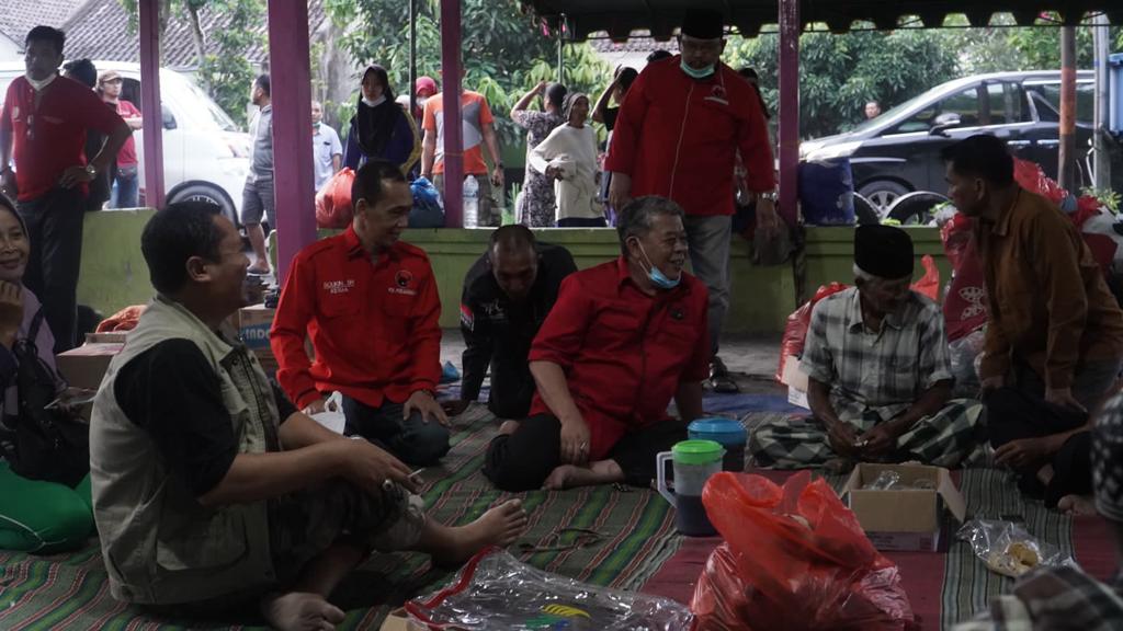 Ketua PDI Perjuangan Jatim Gercep Kirim Bantuan Warga Terdampak Erupsi Semeru