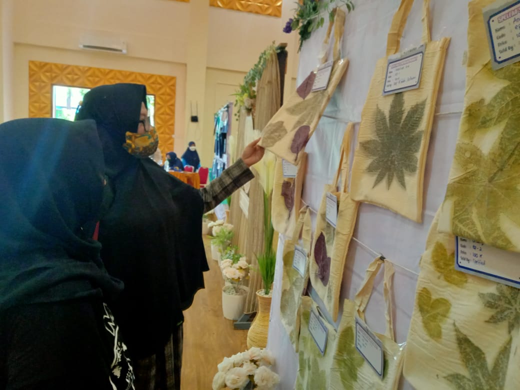 Charity Art Exhibition, SMP Al Falah Deltasari Pamer Karya Siswa