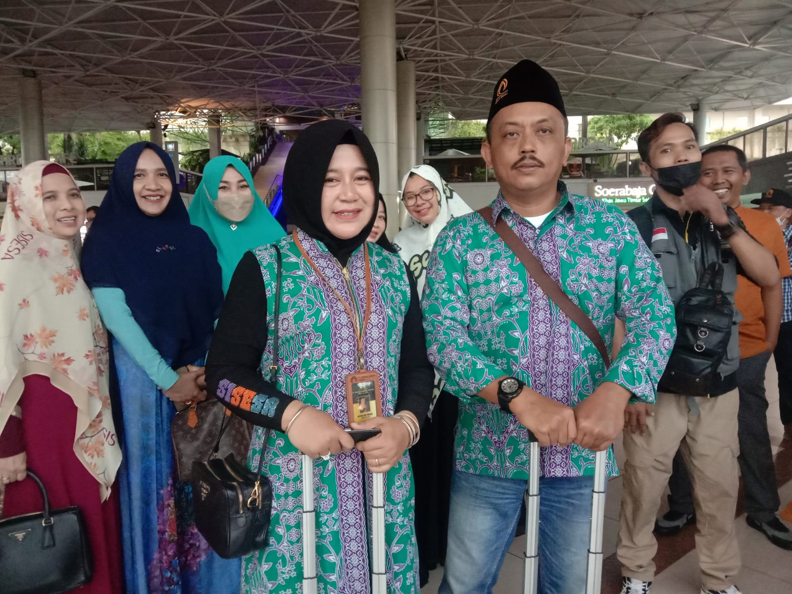 Haji Kembali Dibuka, PT Berkah Zamzam Wisata Berangkatkan Perdana 60 Jemaah Haji Furoda