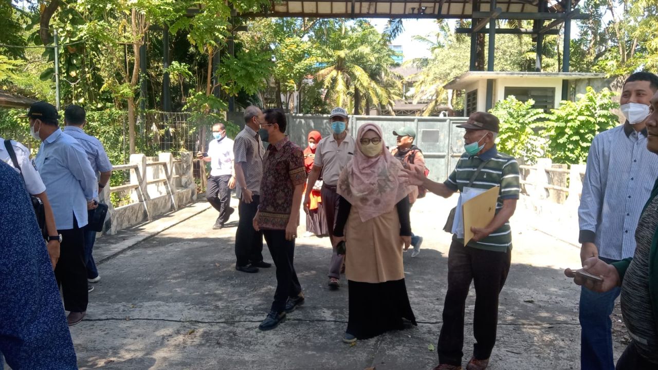 Komisi C DPRD Surabaya Sidak Bangunan Liar Di Atas Sepadan Sungai