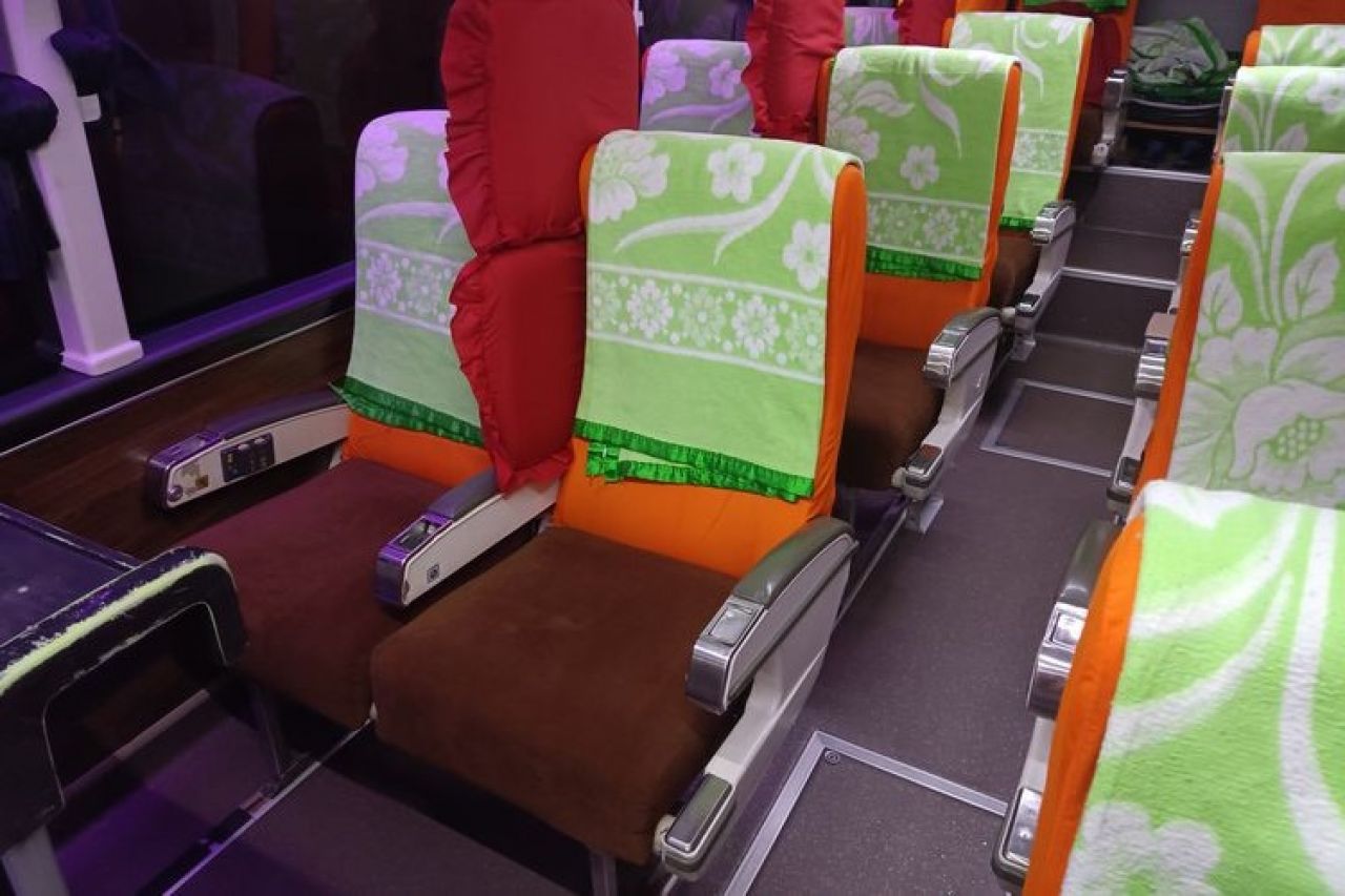 Bus Ini Hadirkan Sensasi Kenyamanan Duduk di Pesawat Terbang