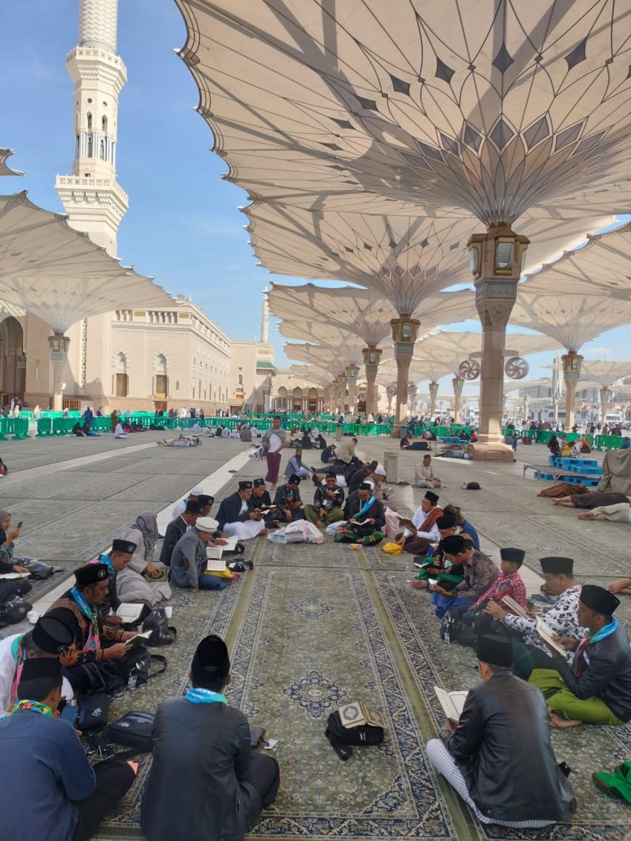 Peringati 1 Abad NU, Laskar Sholawat Nusantara Doa Bersama di Madinah