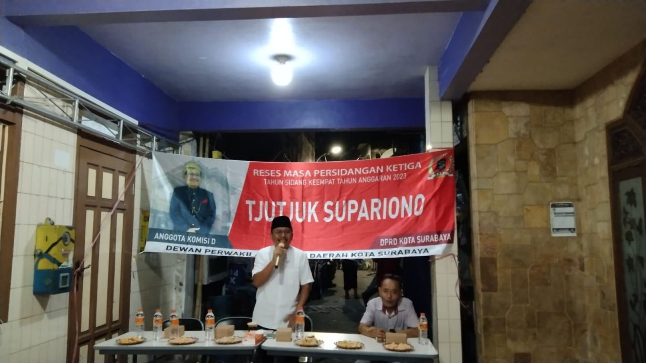 Tjujuk Supariono Dicurhati Warga Putat Jaya Soal Perlunya Psikolog Untuk Anak