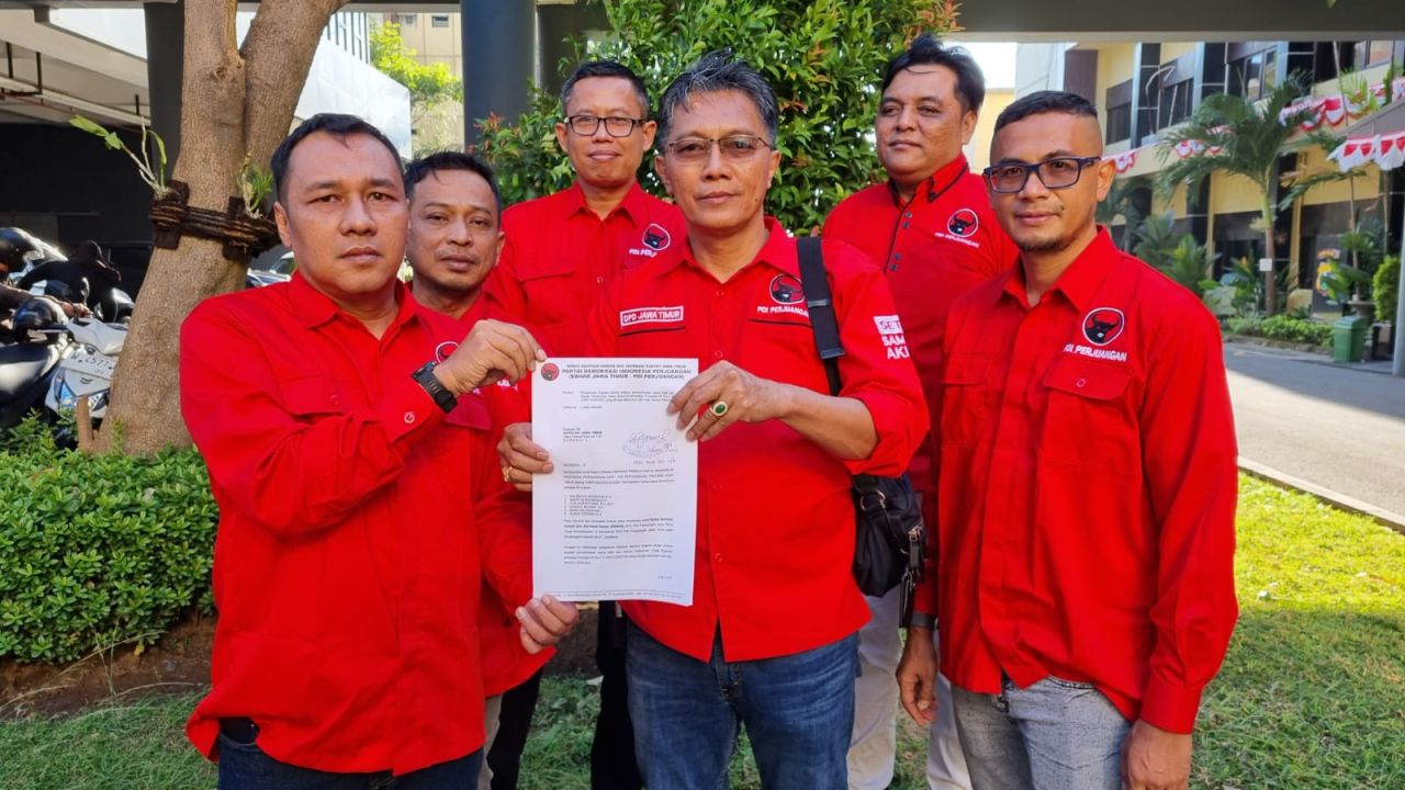 Rocky Gerung Hina Jokowi Dilaporkan ke Polda Jatim