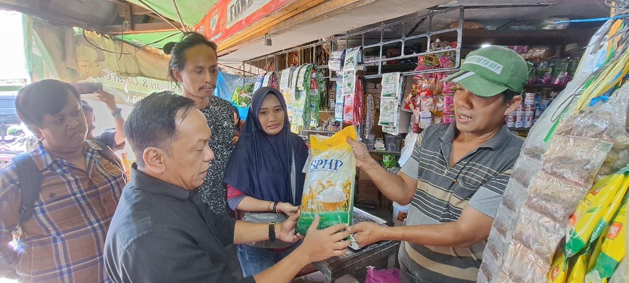 DPRD Surabaya Dukung Pemkot Intens Operasi Pasar