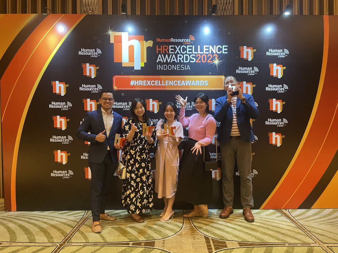 Sampoerna Raih LinkedIn Top Companies & HR Excellence Award 2023