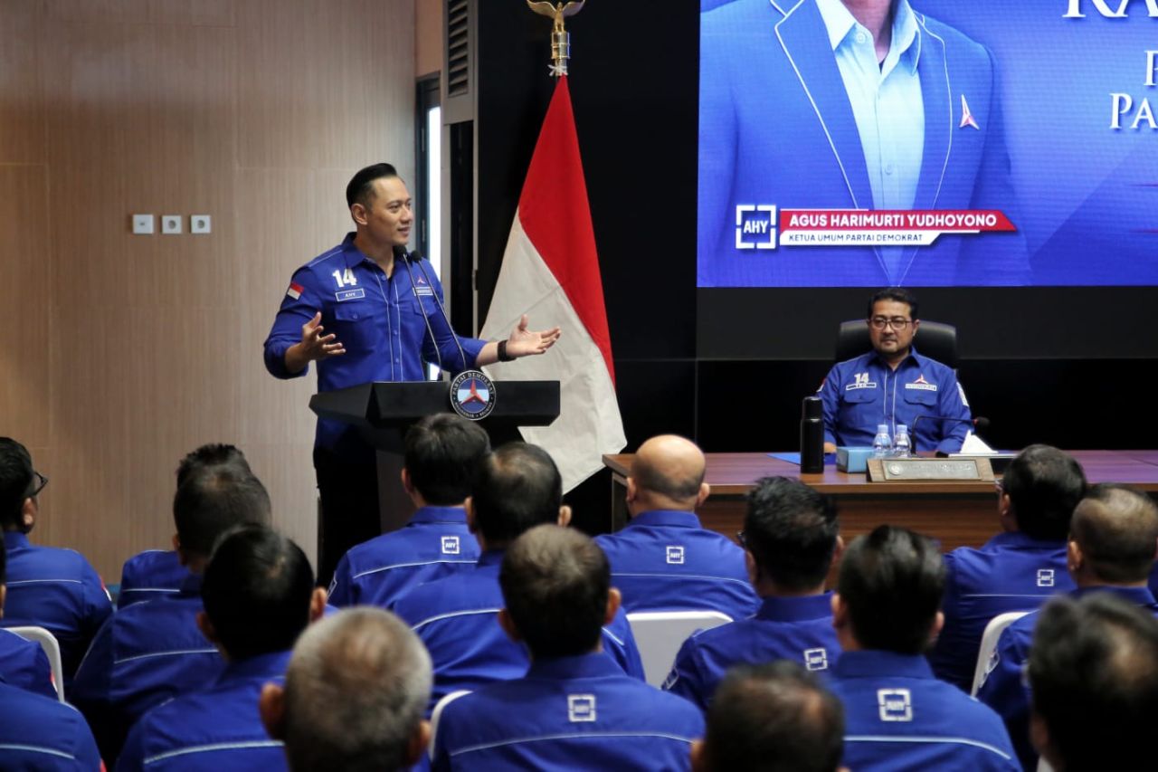 Demokrat Sodorkan Nama Khofifah Cawapres, AHY: Keputusan Wewenang Pak Prabowo