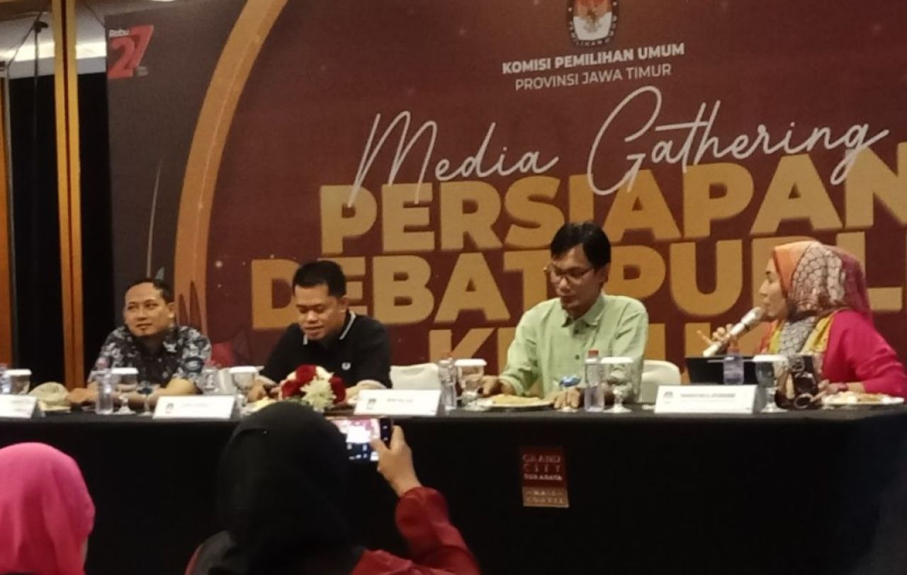 Ini 7 Panelis di Debat Kedua Pilkada Jatim 2024