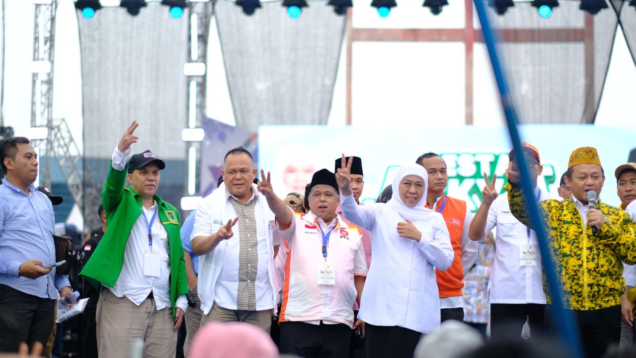 Kampanye Khofifah-Emil di Jember Diserbu Puluhan Ribu Relawan, dr Agung: Kemenangan Depan Mata