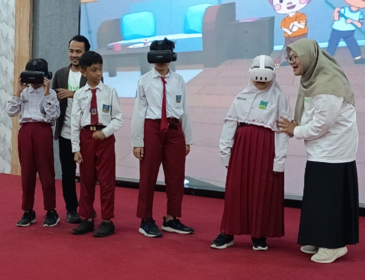 SD Muhammadiyah 18 Berpartisipasi dalam Peluncuran Ekofem Edu di UM Surabaya