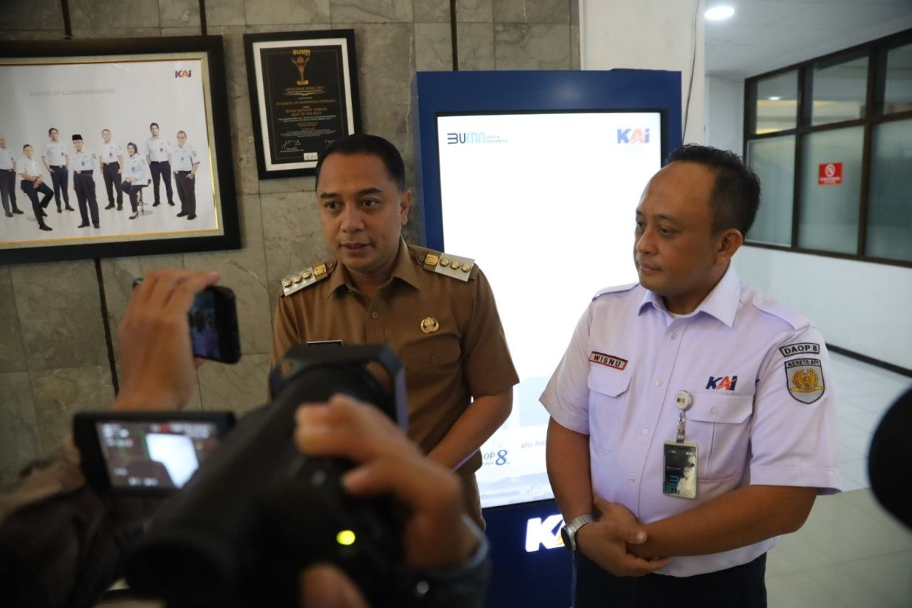 Kurangi Perlinatasan KA Sebidang di Surabaya, Pemkot Bangun Flyover dan Underpass