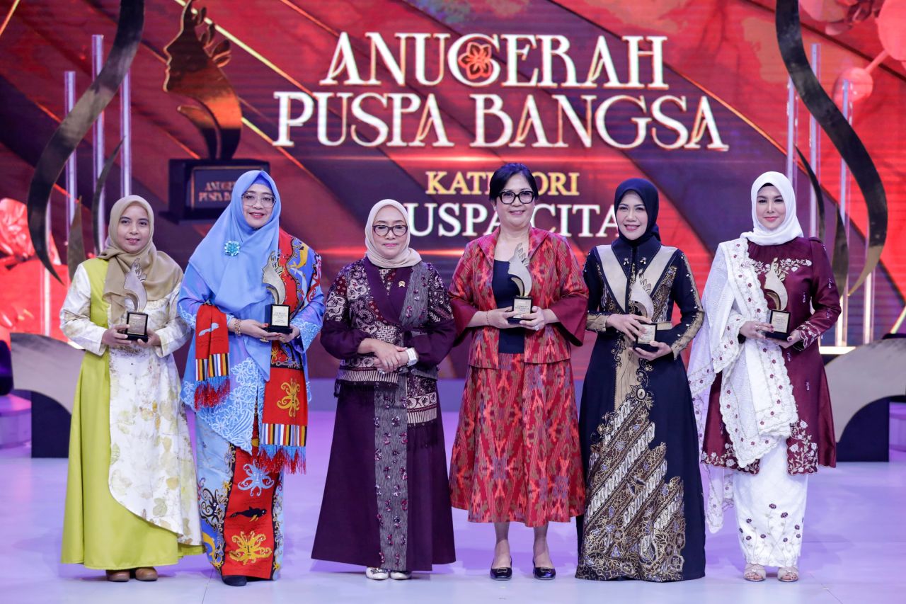 Ning Ghyta Fawait Sabet Penghargaan Nasional, Ini Daftar Lengkap Paraih Anugerah Puspa Bangsa 2025