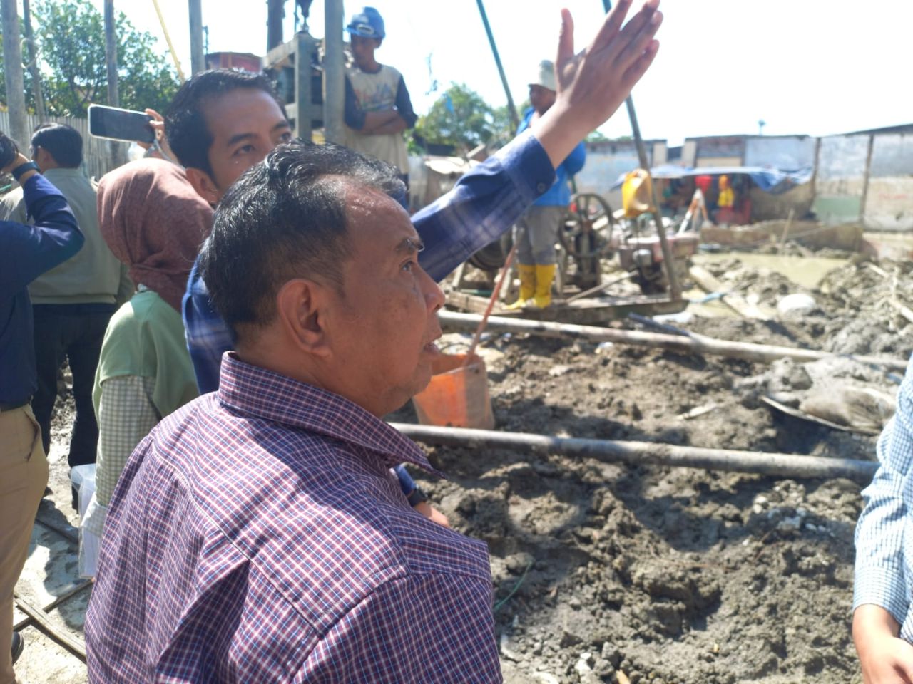 Sidak Lokasi Proyek Pembangunan PT Biru Semesta Abadi, Komisi C DPRD Surabaya Beri Rekomendasi Tegas