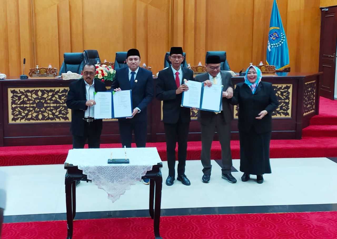 DPRD Surabaya Sahkan Perda YEKAPE dan Pengembangan Ekonomi Kreatif