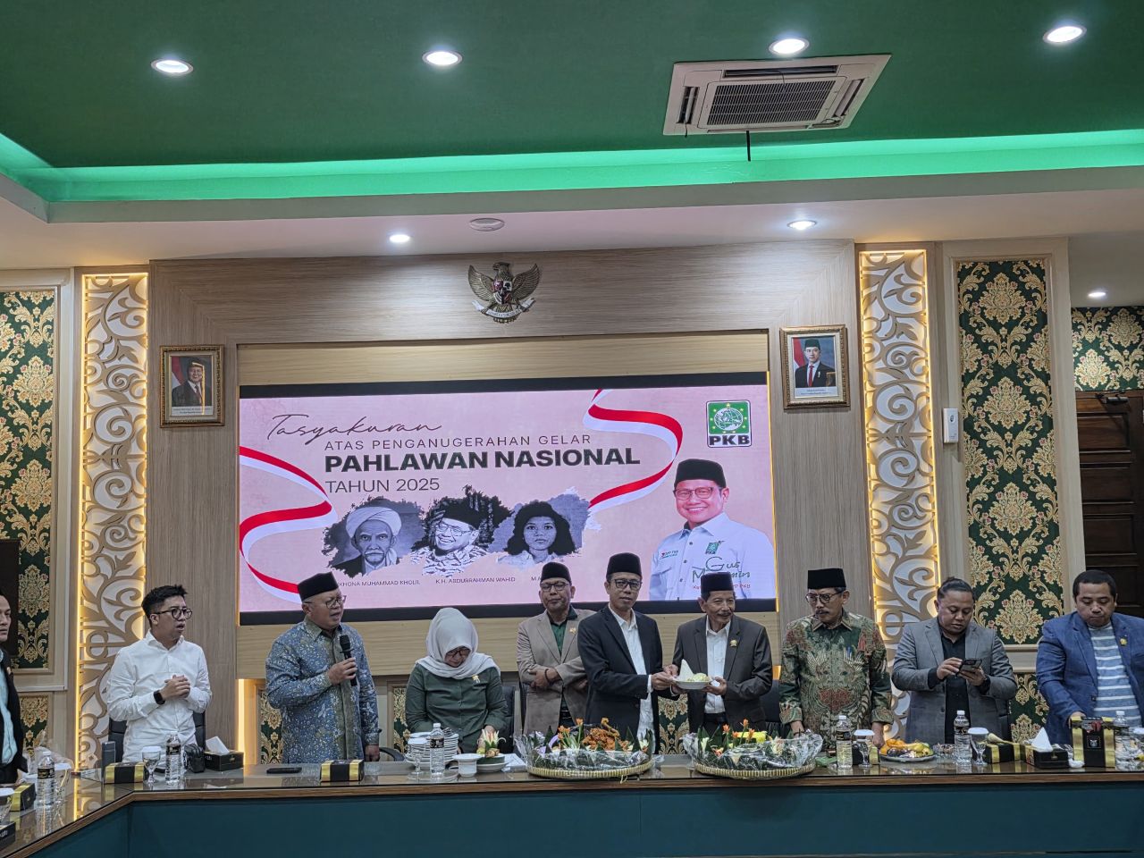 Suka Cita Penganugerahan Gelar Pahlawan, Fraksi PKB DPRD Jatim Gelar Tasyakuran