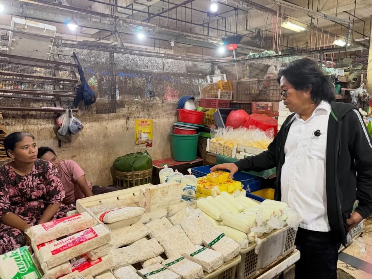 Monitoring Harga Bahan Pokok, DPRD Surabaya Pastikan Kebutuhan Masyarakat Tercukupi