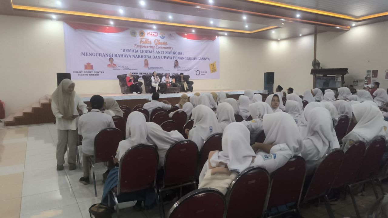 Untag Surabaya saat menggelar talkshow di SMAN 1 Sidayu Gresik